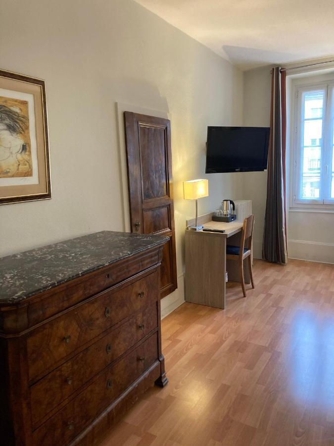 Hotel De La Poste 普宜恩·奥苏瓦 外观 照片